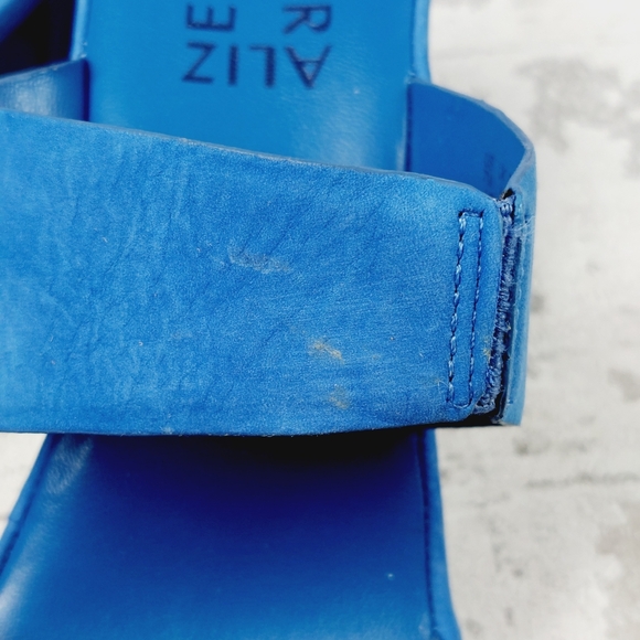 New Naturalizer Genn-Whirl Blue Leather Block Heel Sandals B556 - Picture 11 of 12